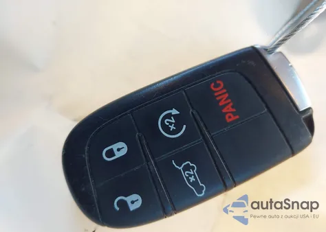 2019 Jeep Grand Cherokee Overland 4X4 z USA, uszkodzony, nr VIN 1C4RJFCG2KC695440